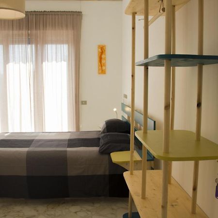 Apple Guest House Bari Bagian luar foto