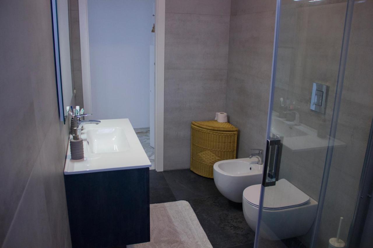 Apple Guest House Bari Bagian luar foto