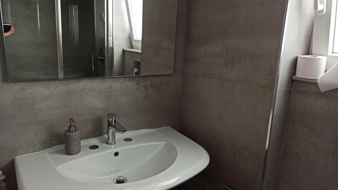 Apple Guest House Bari Bagian luar foto