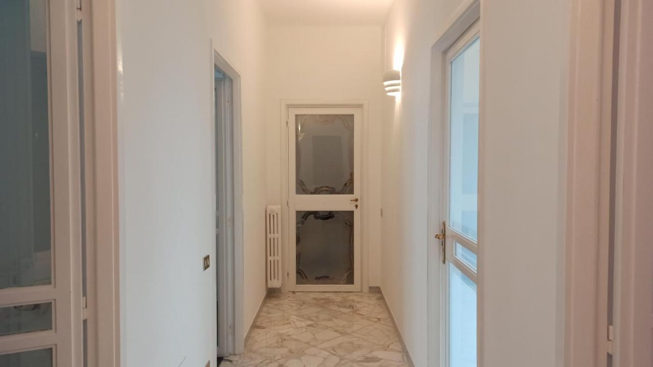 Apple Guest House Bari Bagian luar foto