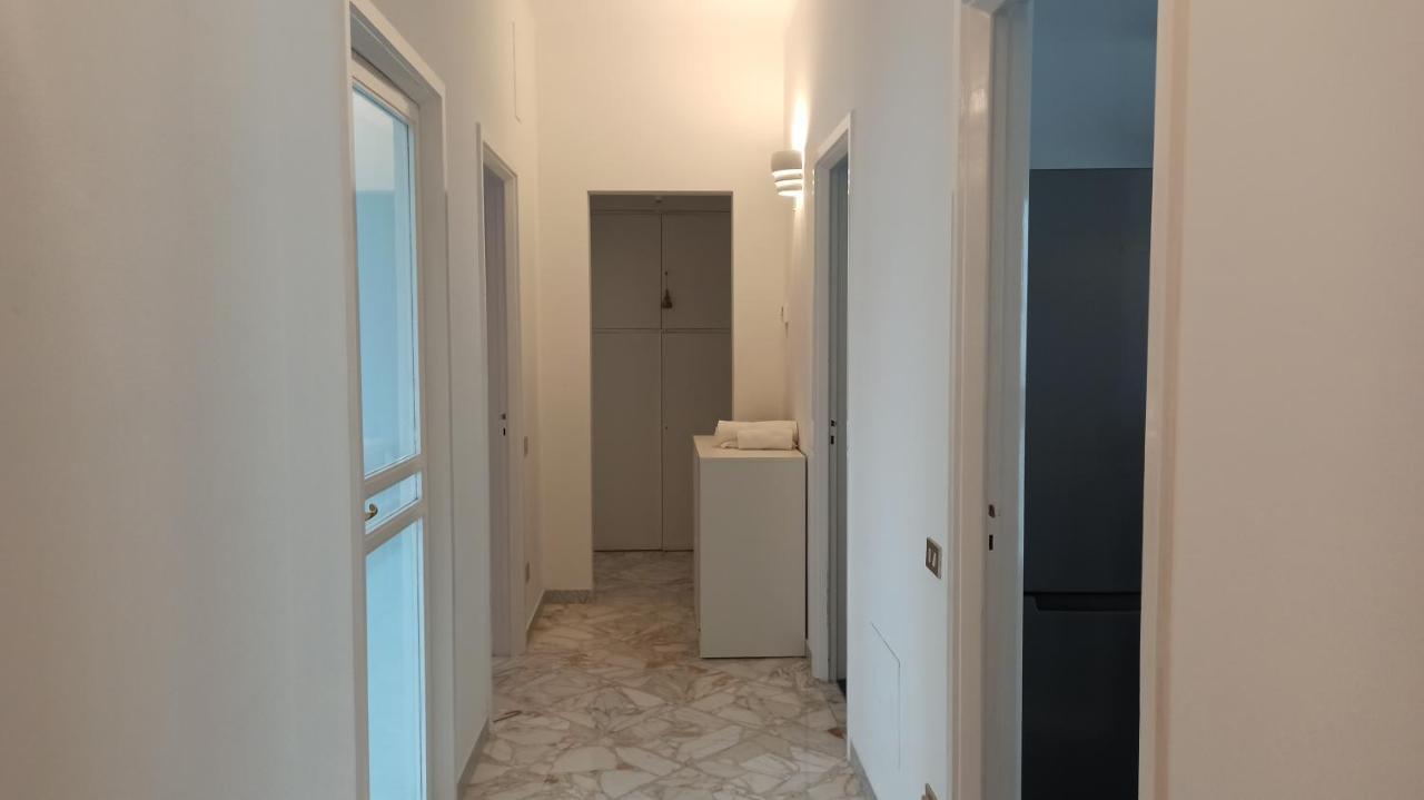 Apple Guest House Bari Bagian luar foto