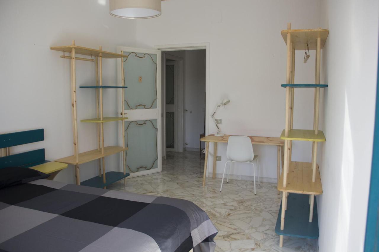 Apple Guest House Bari Bagian luar foto
